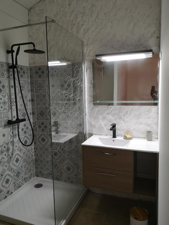 Bungalow Maelie La Trinite Ngoại thất bức ảnh